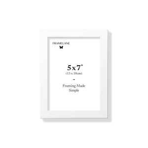 White picture frame 5x7 in, front view
